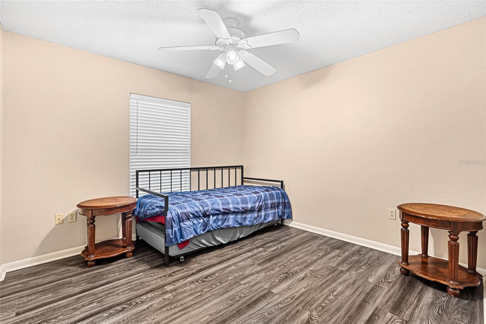 Image 19 of 29 For 8311 174 Place