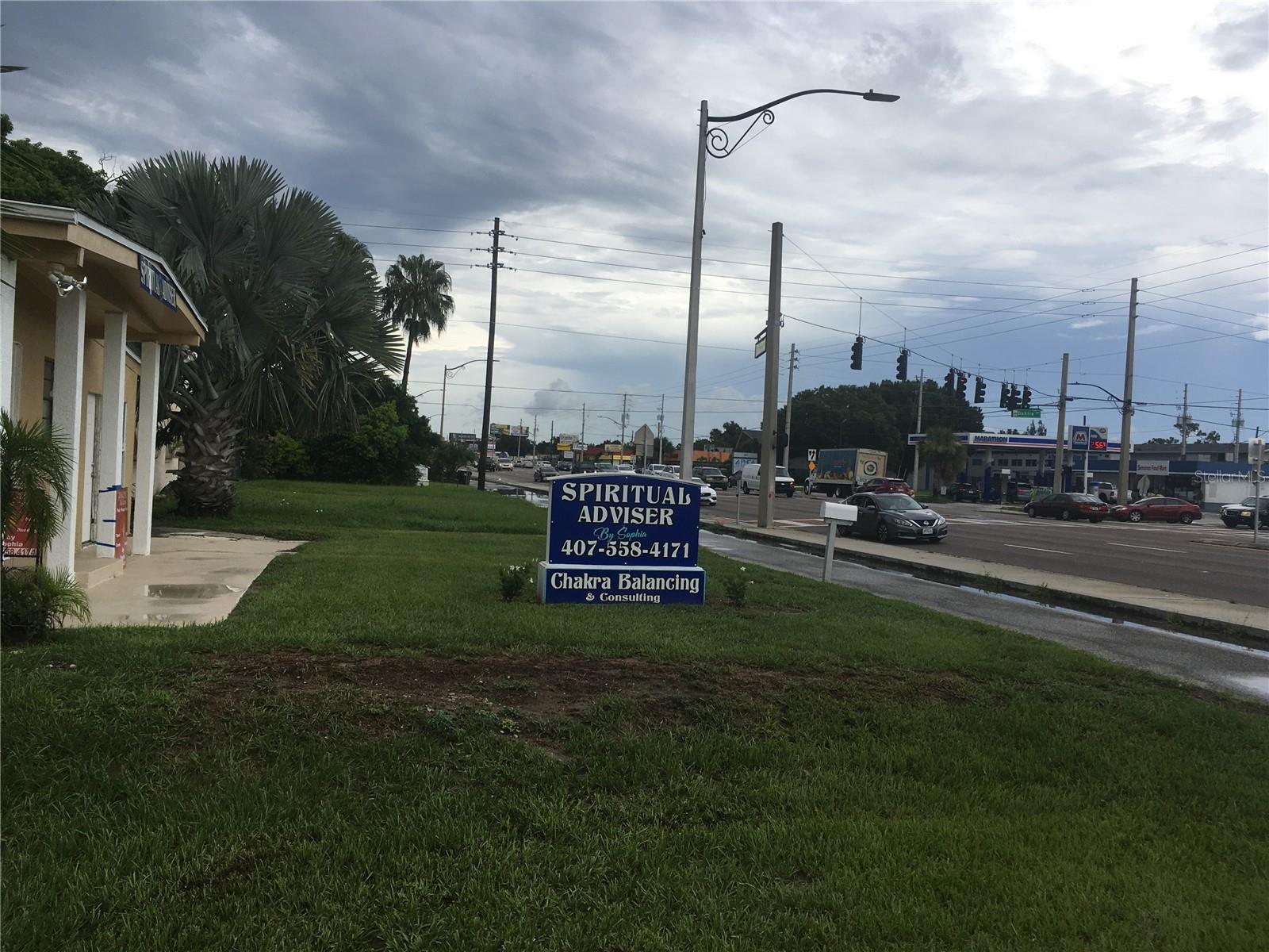 Image 4 of 18 For 10 Semoran Boulevard S