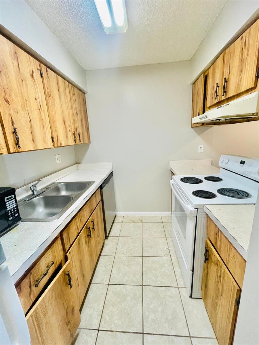 Image 4 of 14 For 5131 29th Street B