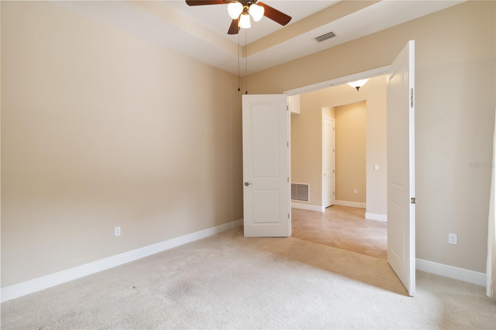 Image 20 of 53 For 207 Spalding Way