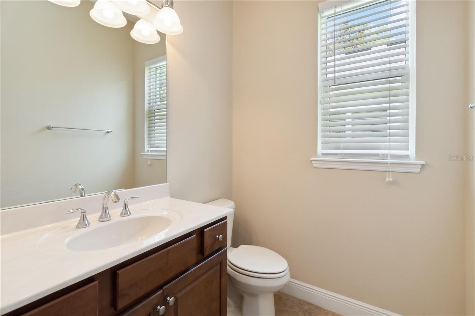 Image 32 of 53 For 207 Spalding Way
