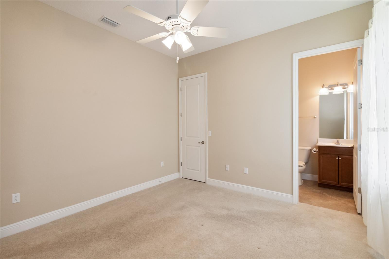 Image 34 of 53 For 207 Spalding Way