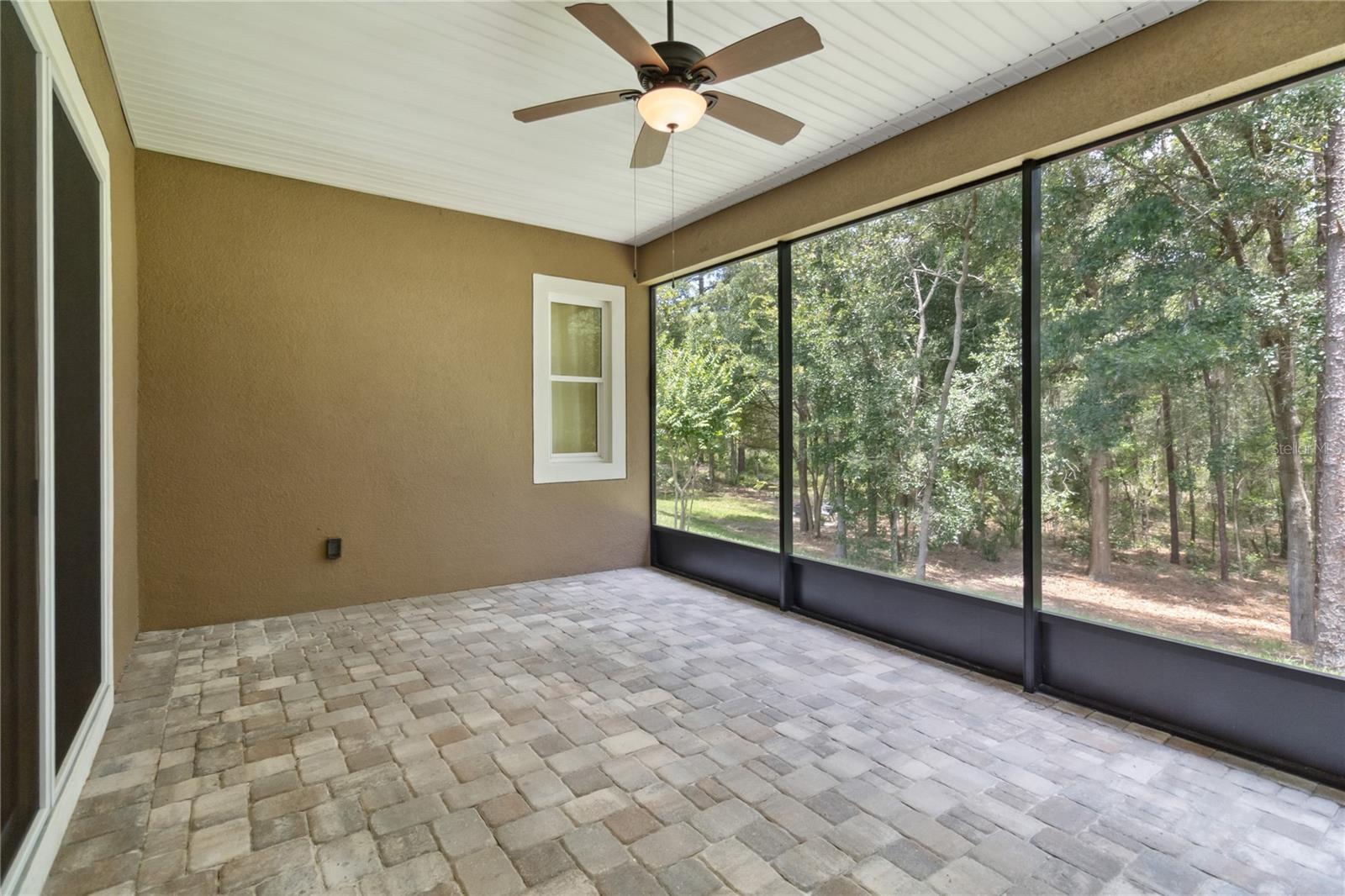 Image 38 of 53 For 207 Spalding Way