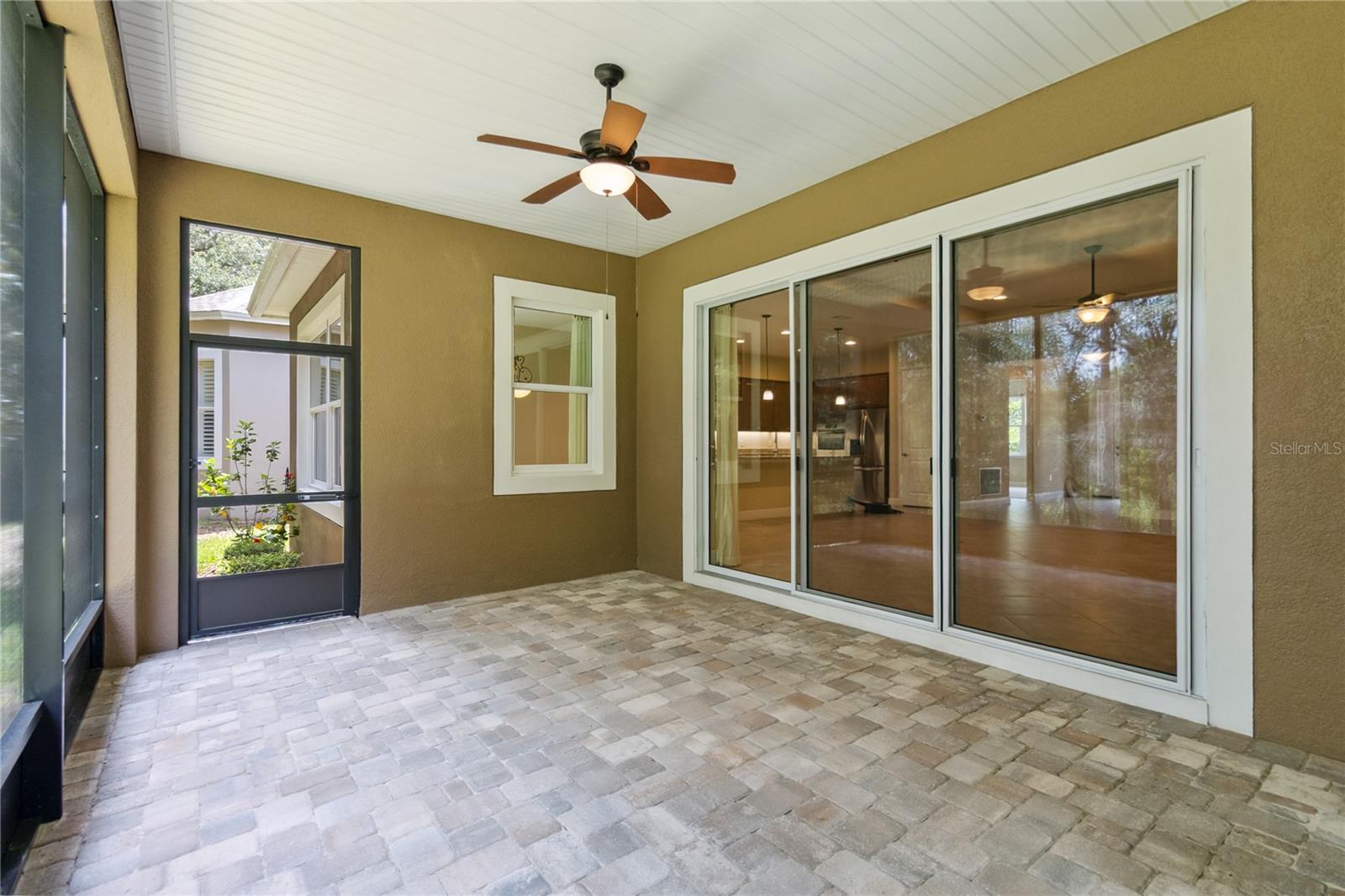 Image 40 of 53 For 207 Spalding Way