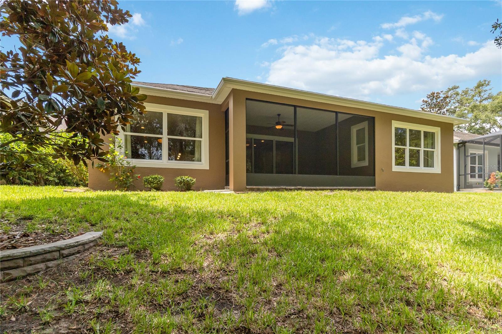 Image 43 of 53 For 207 Spalding Way