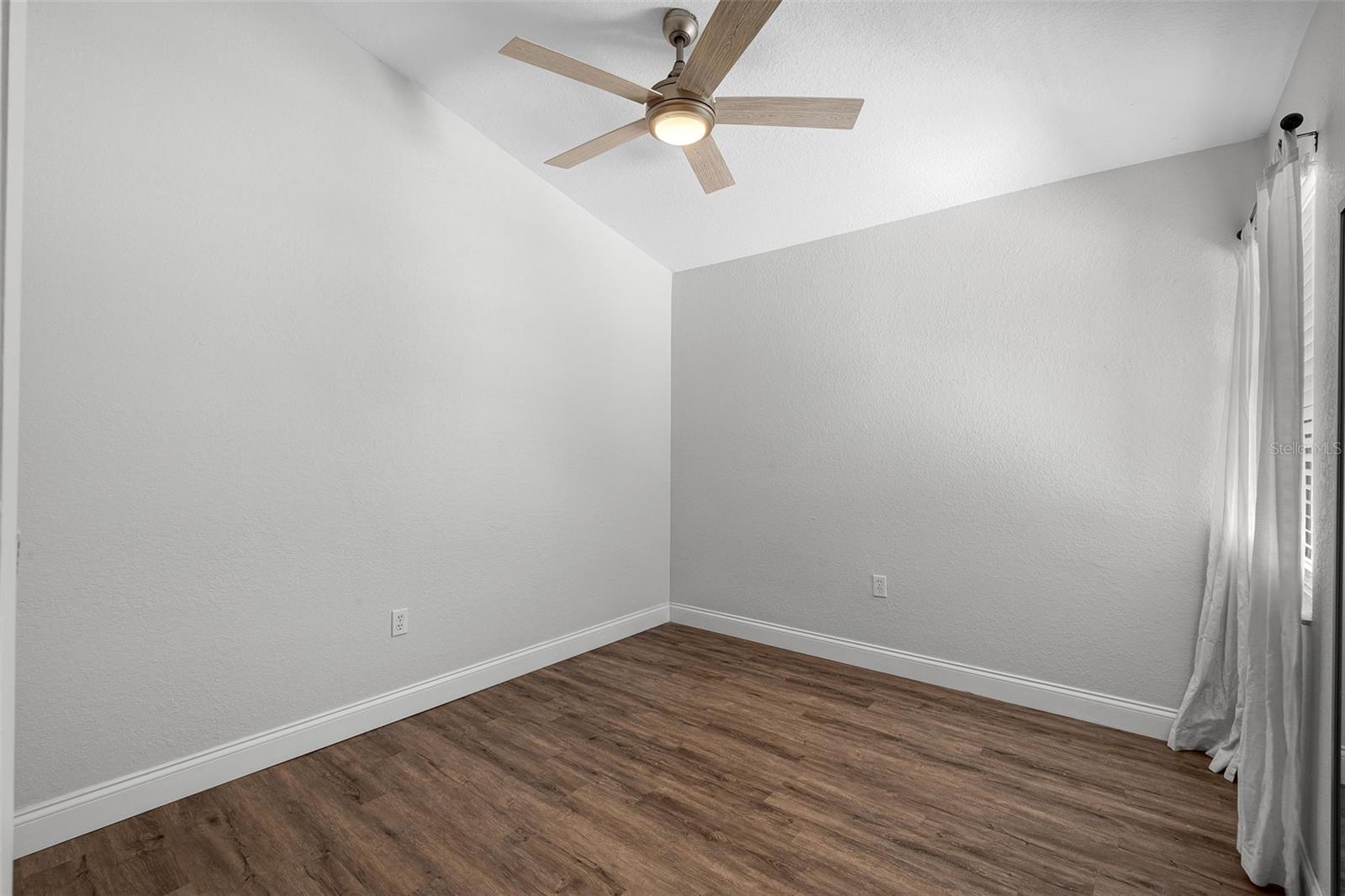 Image 20 of 31 For 7742 Sugar Bend Drive 7742