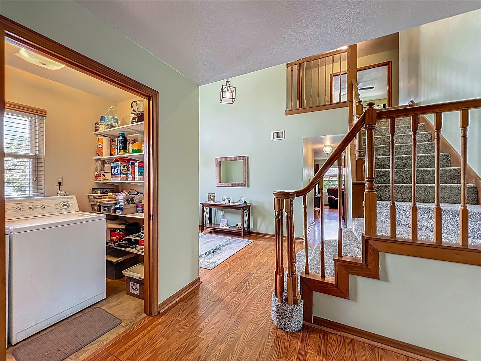 Image 11 of 95 For 1850 Lakeshore Cir