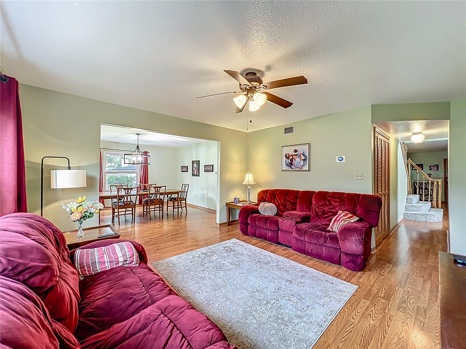 Image 26 of 95 For 1850 Lakeshore Cir