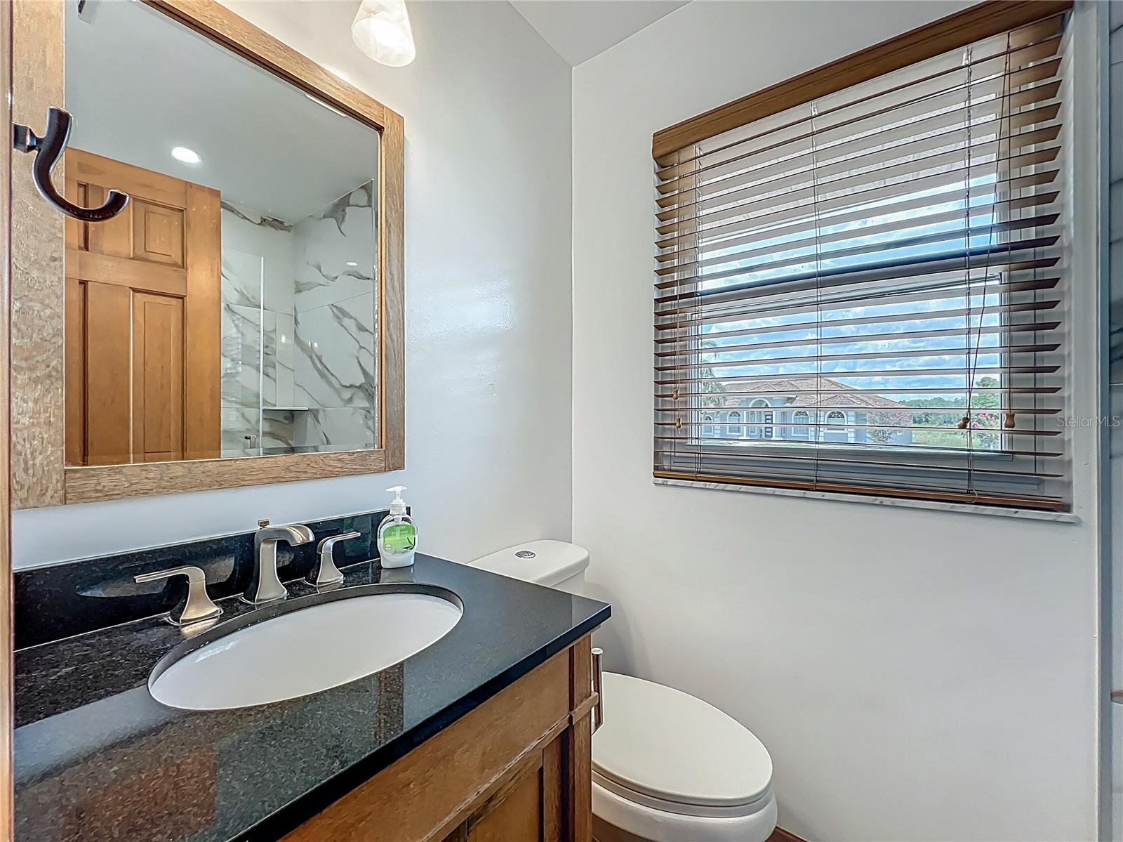 Image 46 of 95 For 1850 Lakeshore Cir