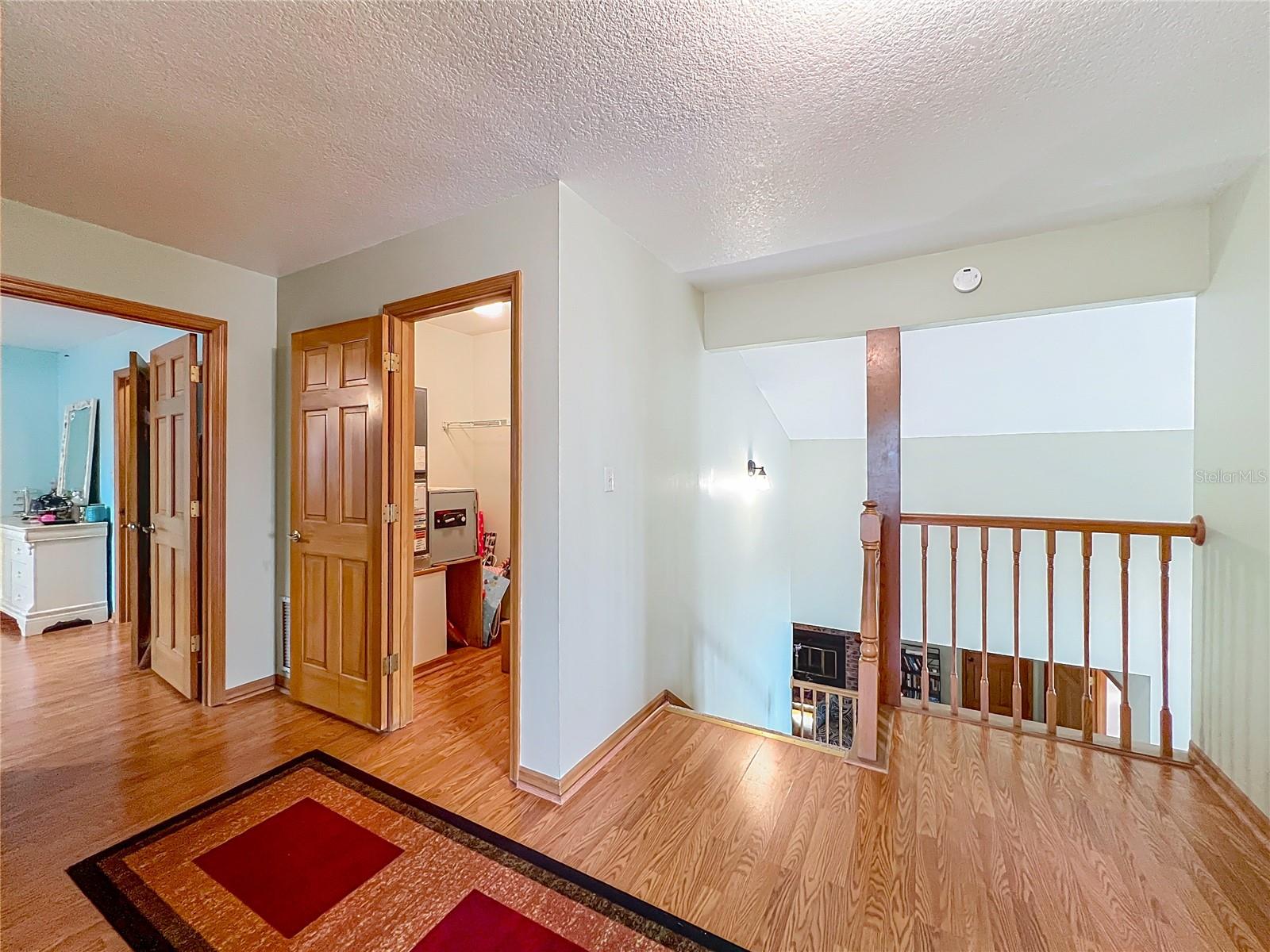Image 49 of 95 For 1850 Lakeshore Cir