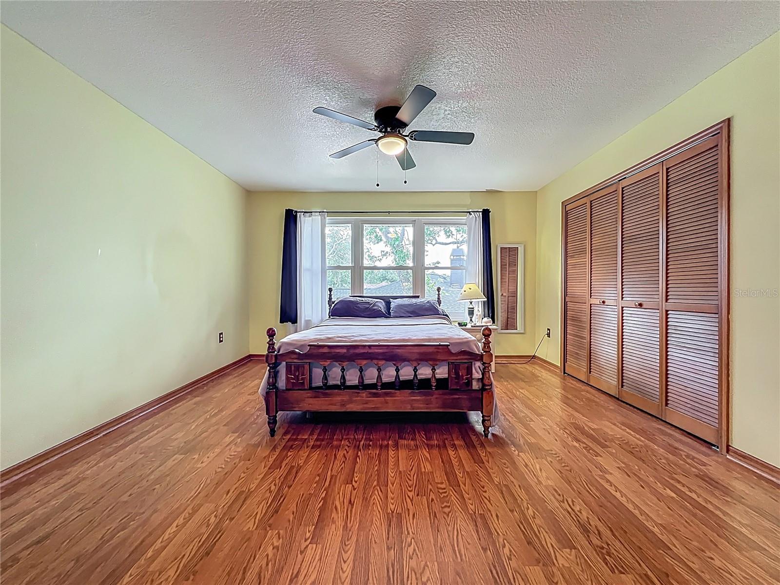 Image 53 of 95 For 1850 Lakeshore Cir