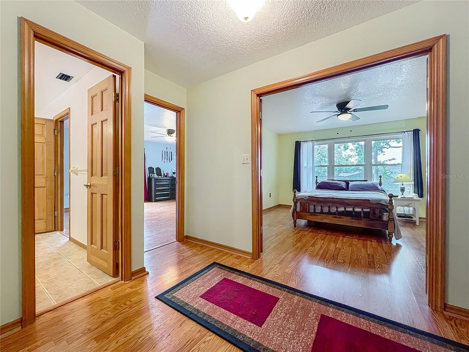 Image 55 of 95 For 1850 Lakeshore Cir