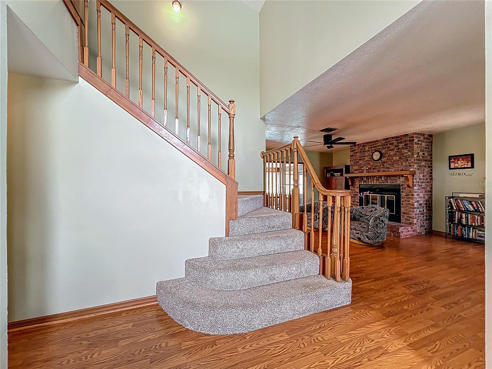 Image 7 of 95 For 1850 Lakeshore Cir