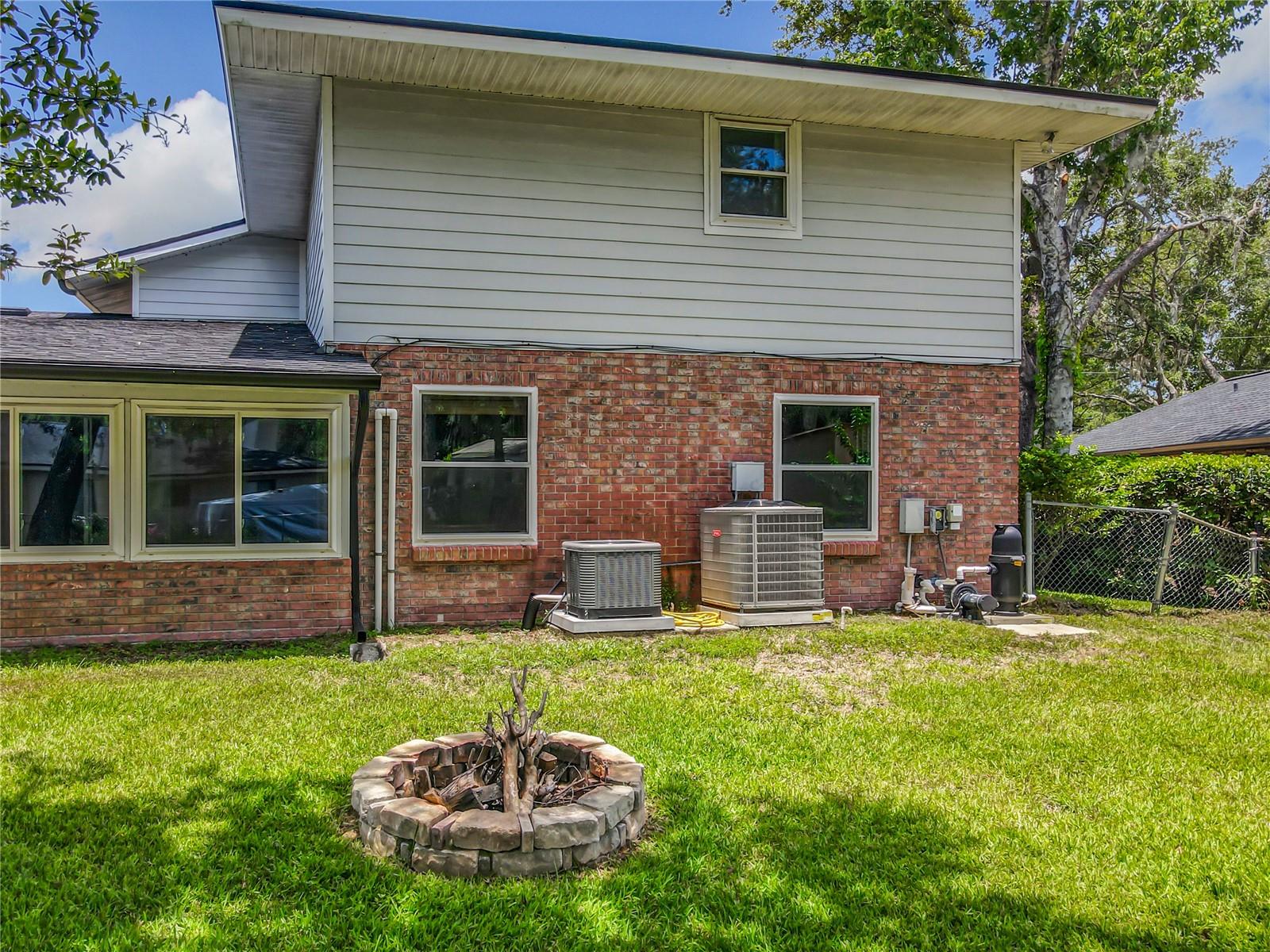 Image 78 of 95 For 1850 Lakeshore Cir