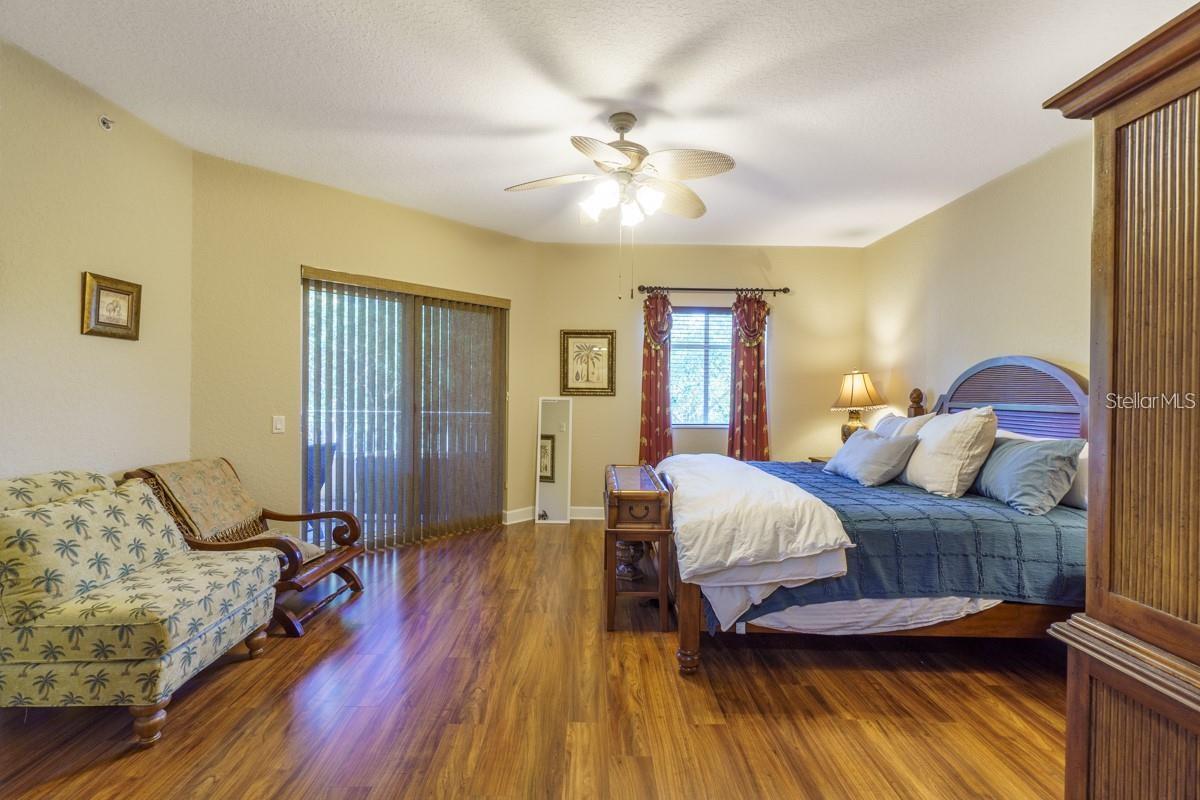 Image 19 of 28 For 12055 Gandy Boulevard N 231