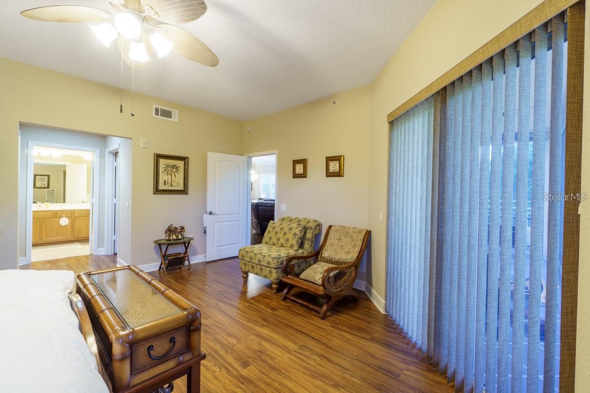 Image 20 of 28 For 12055 Gandy Boulevard N 231