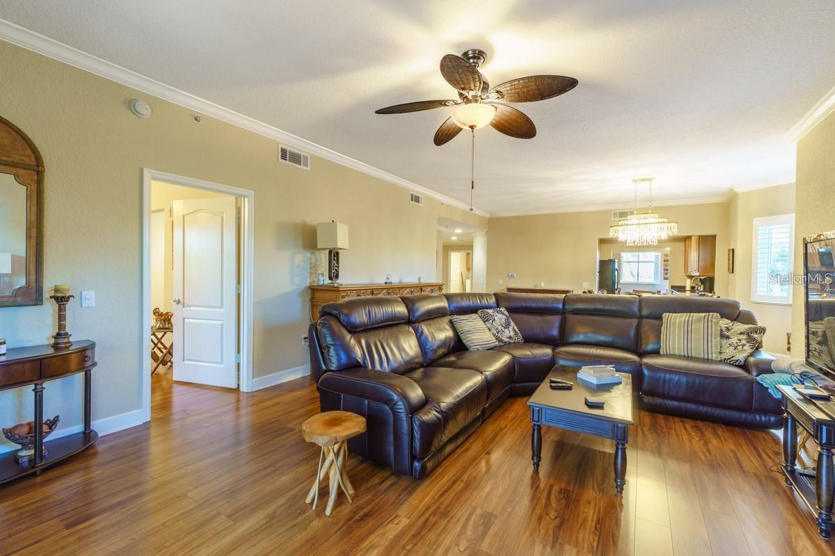 Image 7 of 28 For 12055 Gandy Boulevard N 231