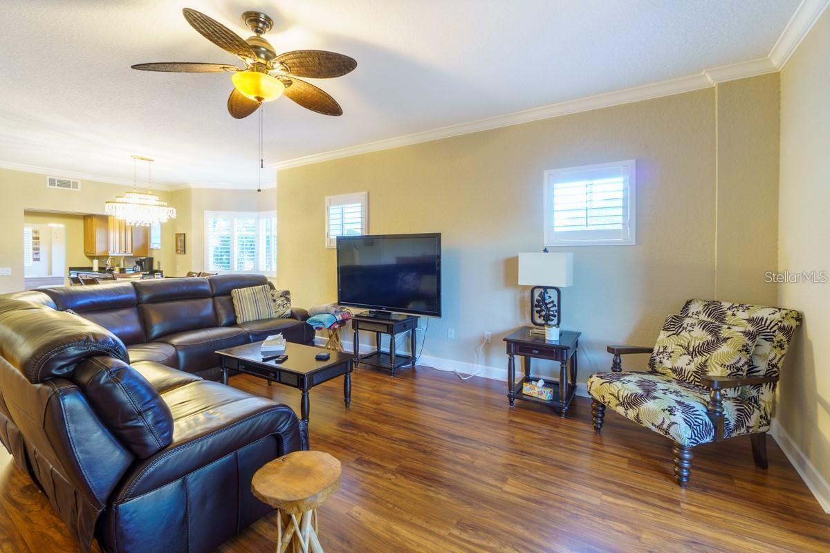 Image 8 of 28 For 12055 Gandy Boulevard N 231