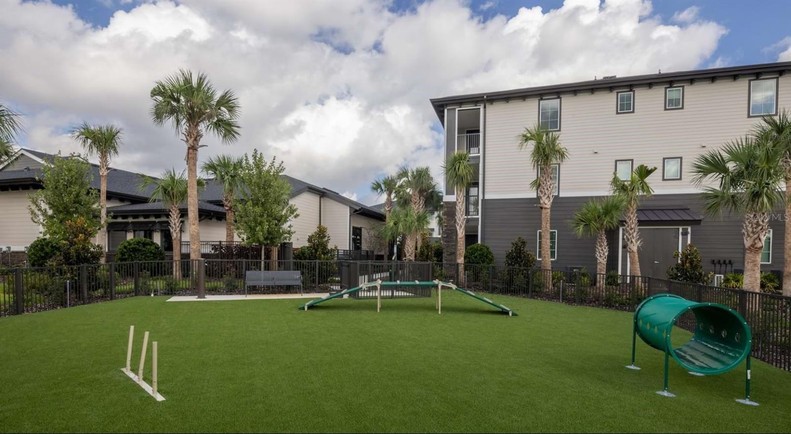 Image 20 of 28 For 5000 Collina Terrace B1