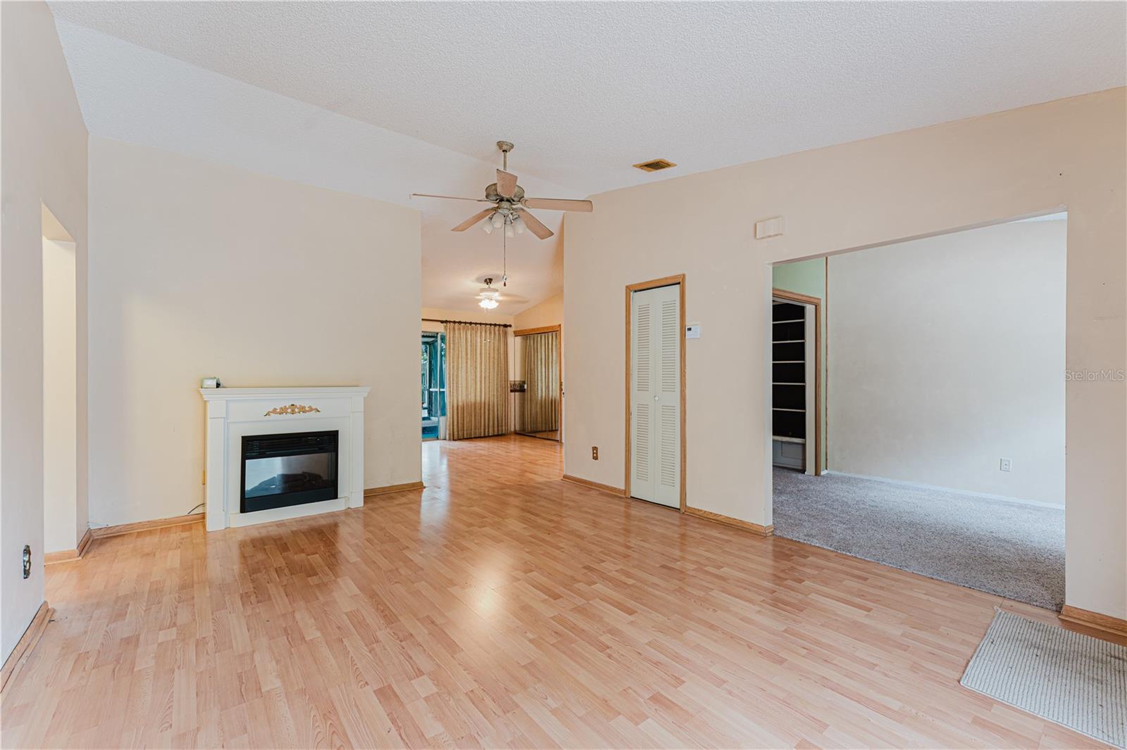 Image 4 of 21 For 3005 Casselwood Street