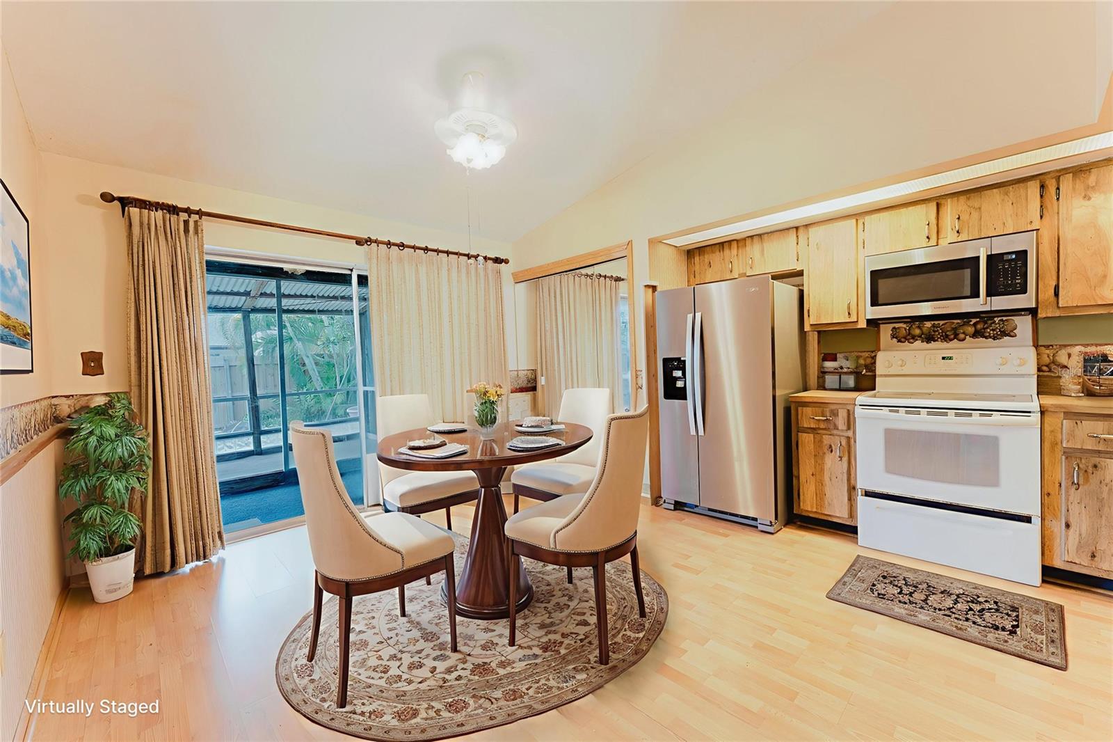 Image 6 of 21 For 3005 Casselwood Street