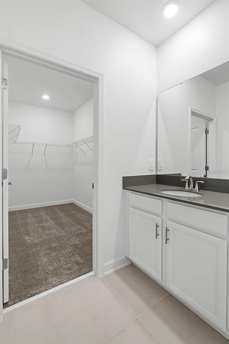 Image 19 of 40 For 3075 Addison Boulevard