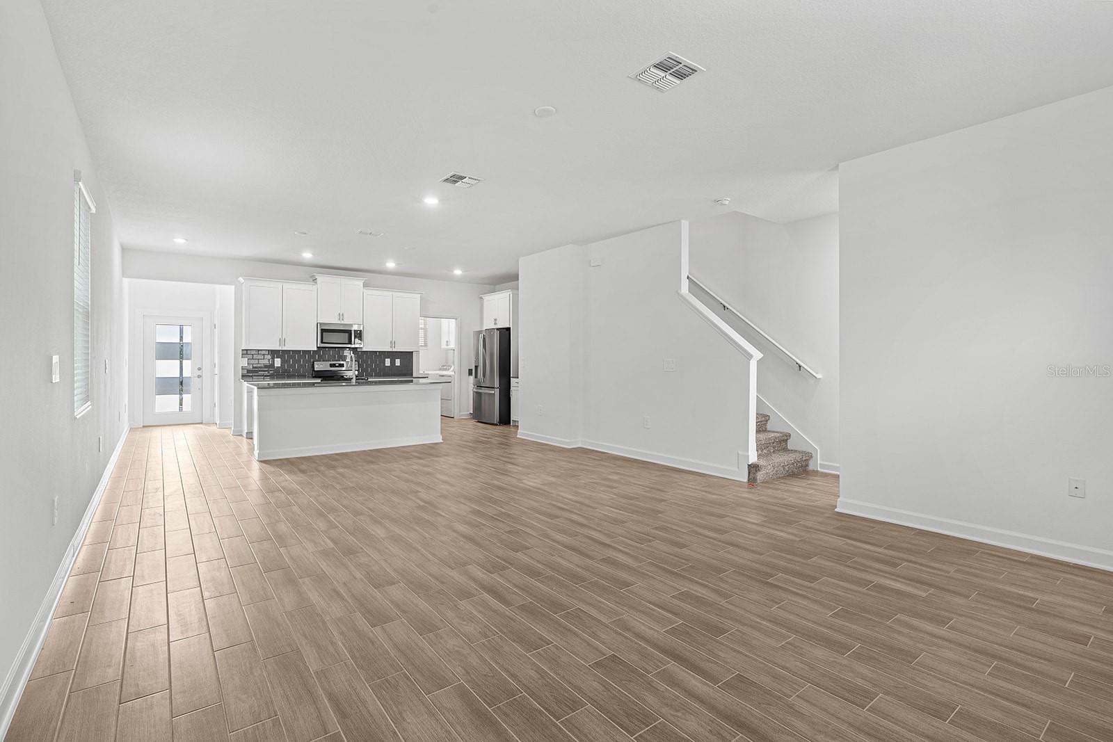 Image 3 of 40 For 3075 Addison Boulevard
