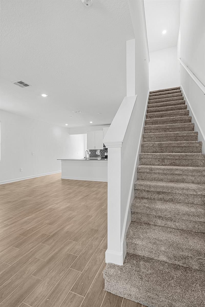 Image 9 of 40 For 3075 Addison Boulevard
