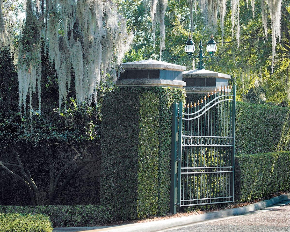 Image 6 of 6 For Gladys Garden Ct