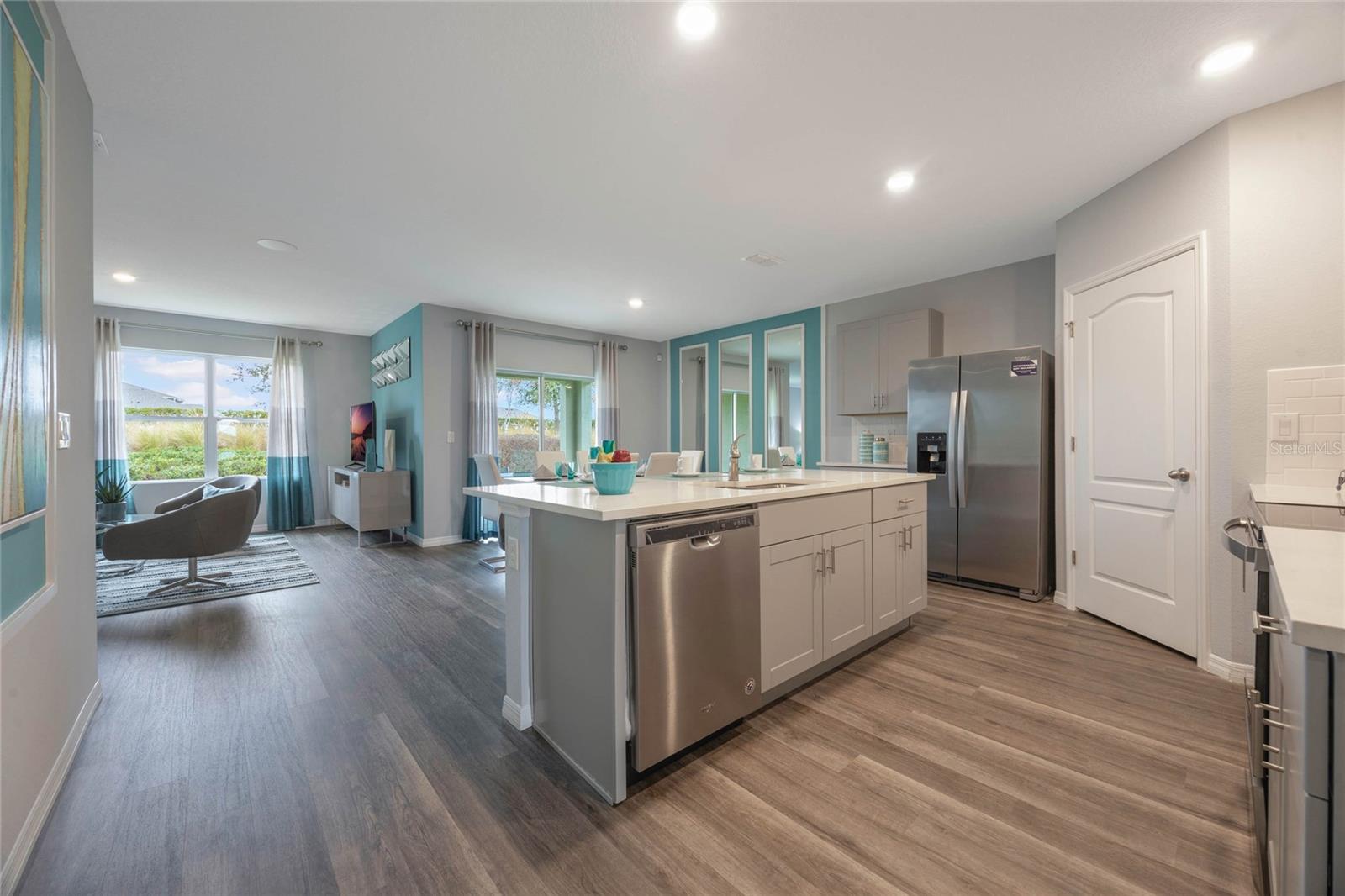 Image 6 of 63 For 1902 Walnut Creek Drive