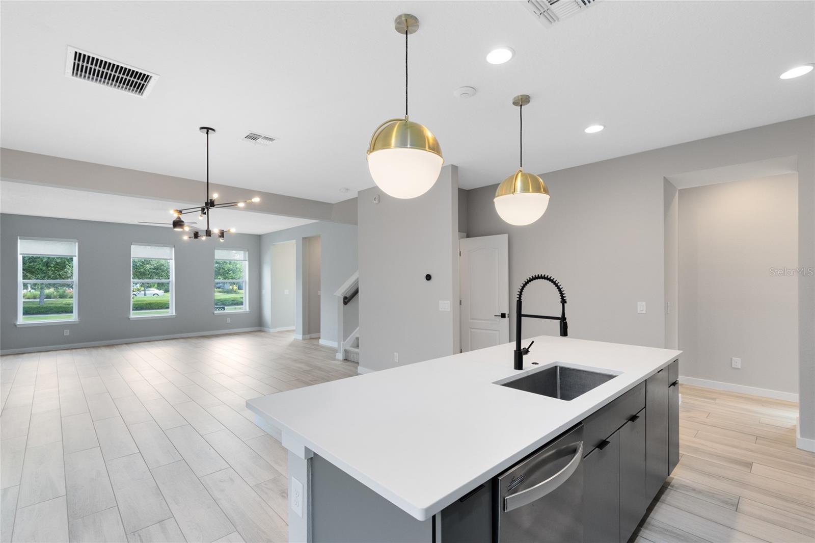 Image 13 of 59 For 8290 Nemours Parkway