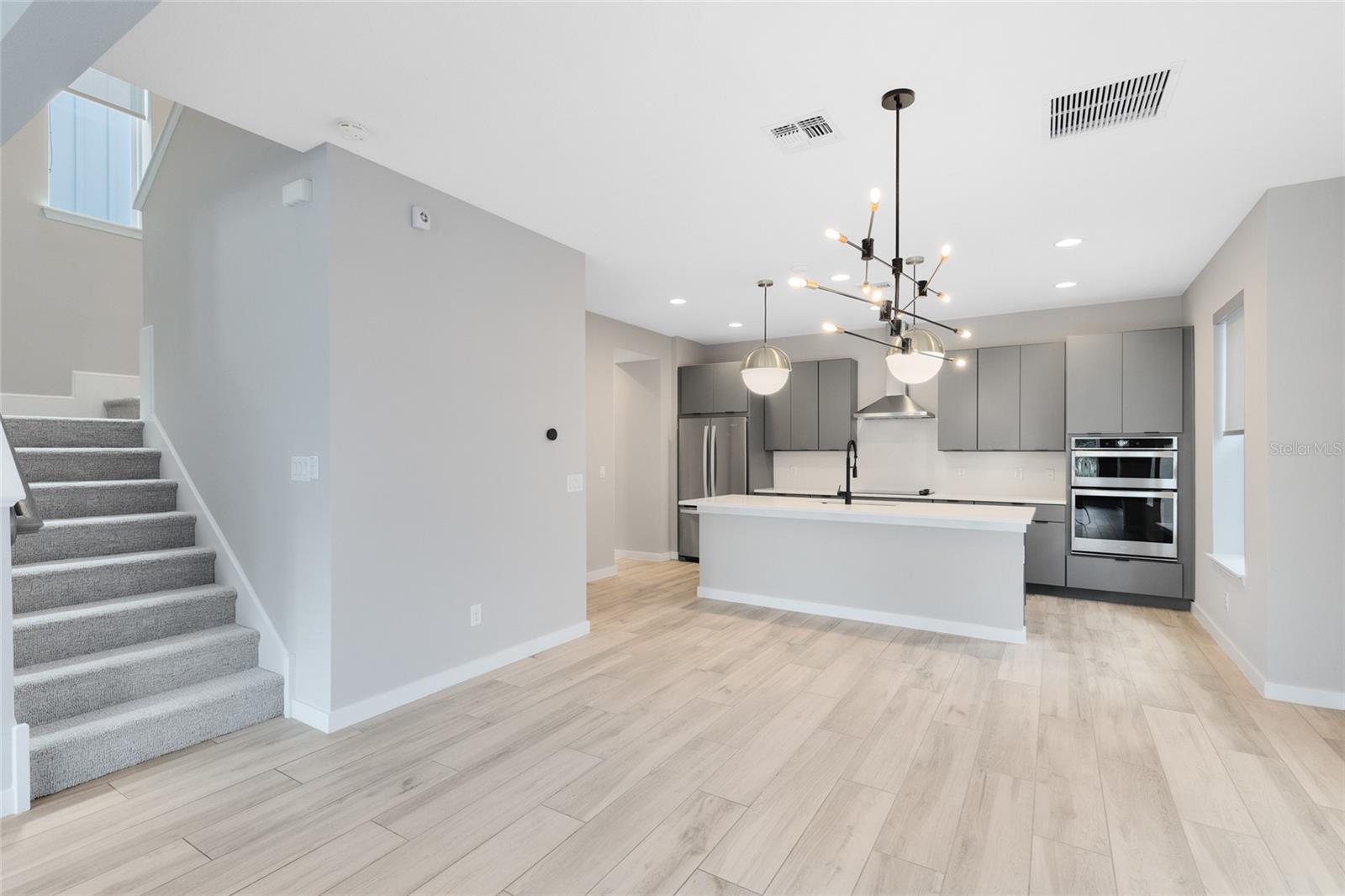 Image 16 of 59 For 8290 Nemours Parkway