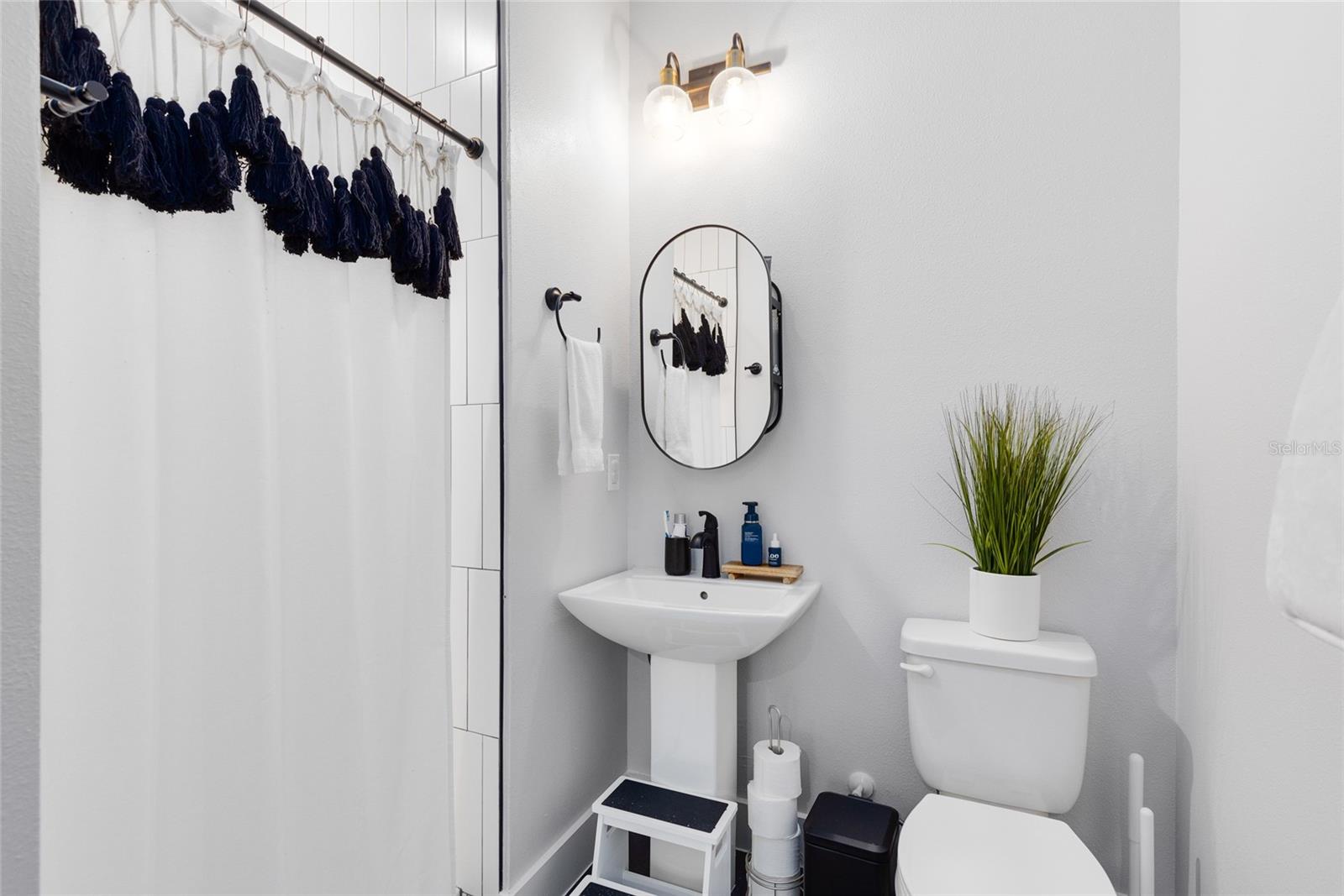 Image 22 of 59 For 8290 Nemours Parkway