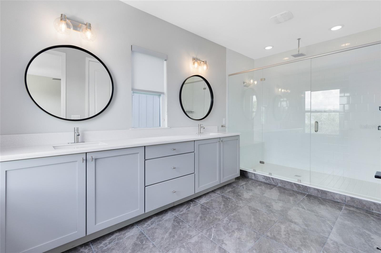Image 35 of 59 For 8290 Nemours Parkway