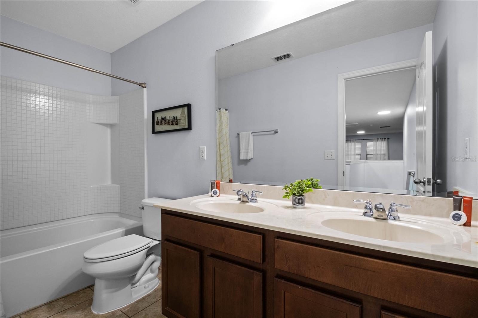 Image 20 of 31 For 1150 Cypress Pointe Boulevard