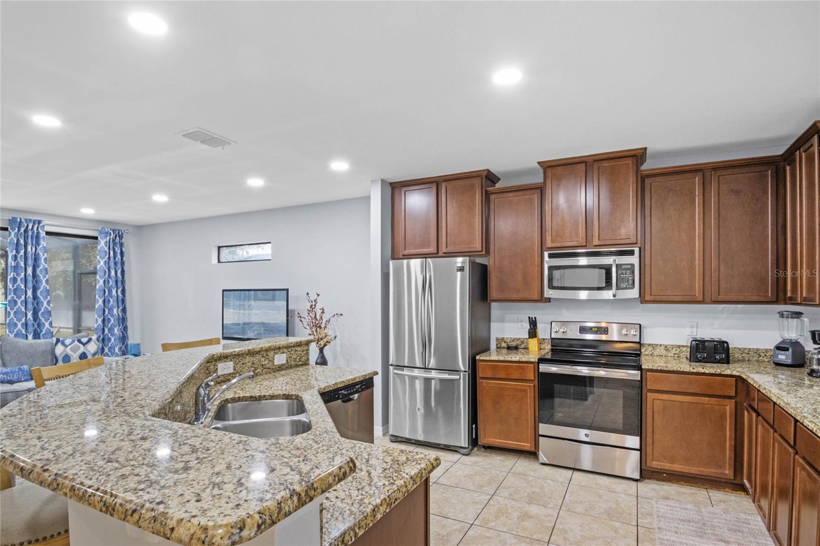 Image 6 of 31 For 1150 Cypress Pointe Boulevard