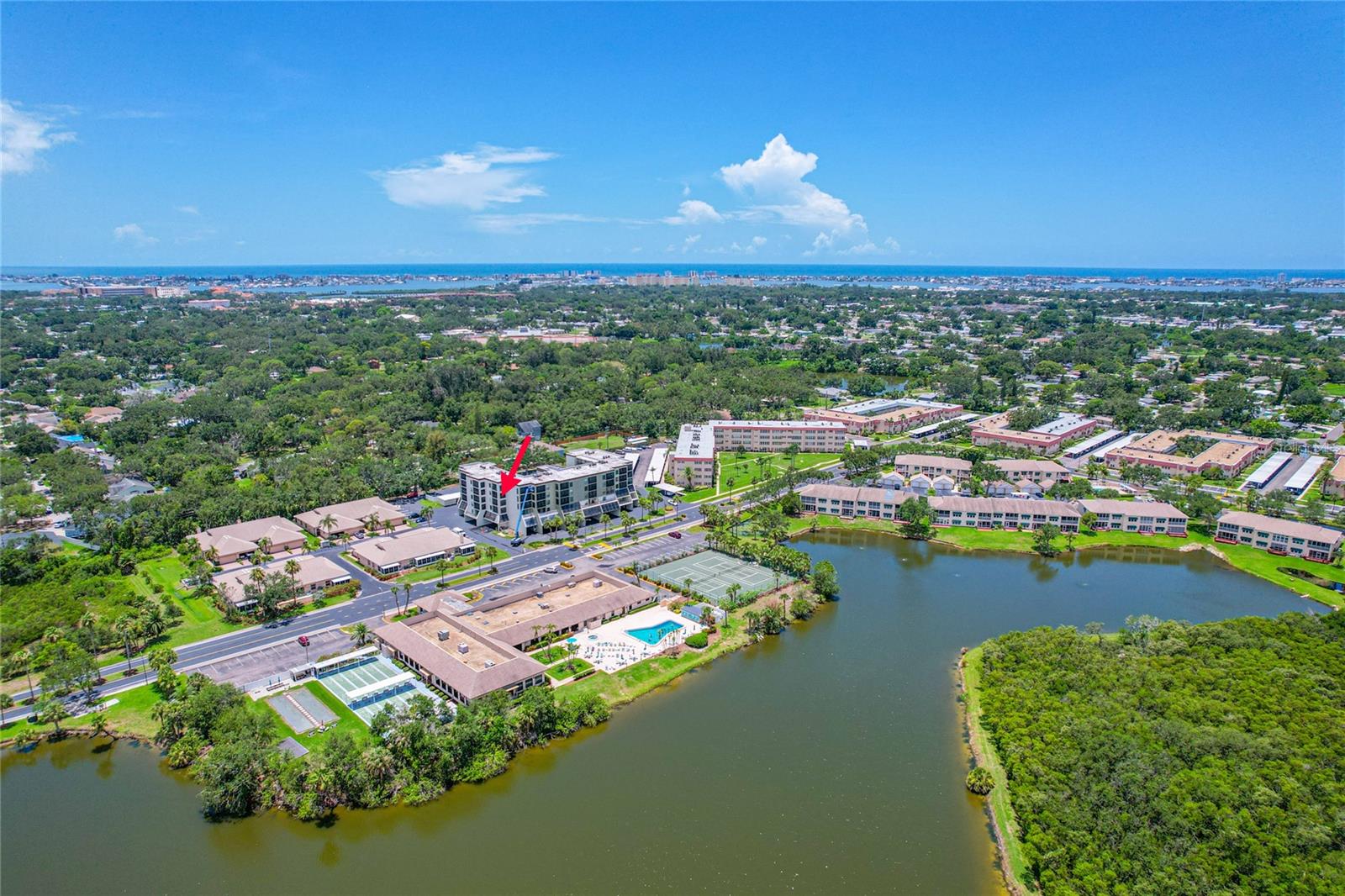 Listing photo id 14 for 9860 62nd Terrace N 1047