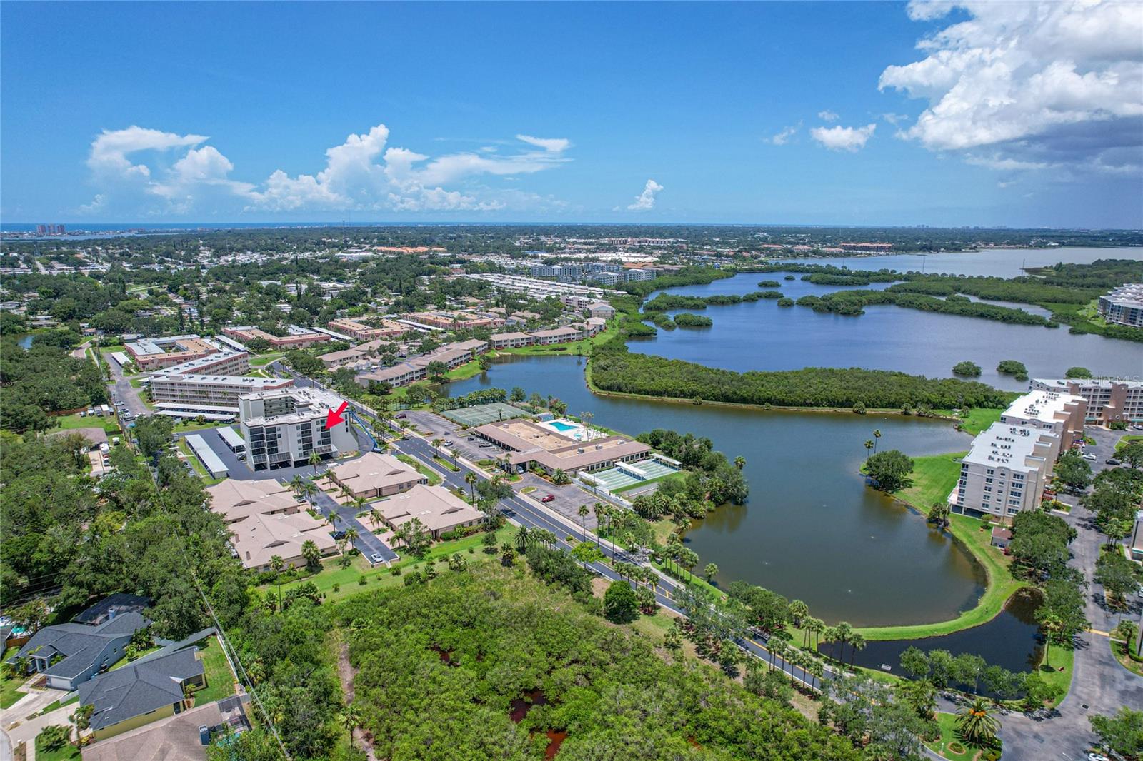 Listing photo id 15 for 9860 62nd Terrace N 1047