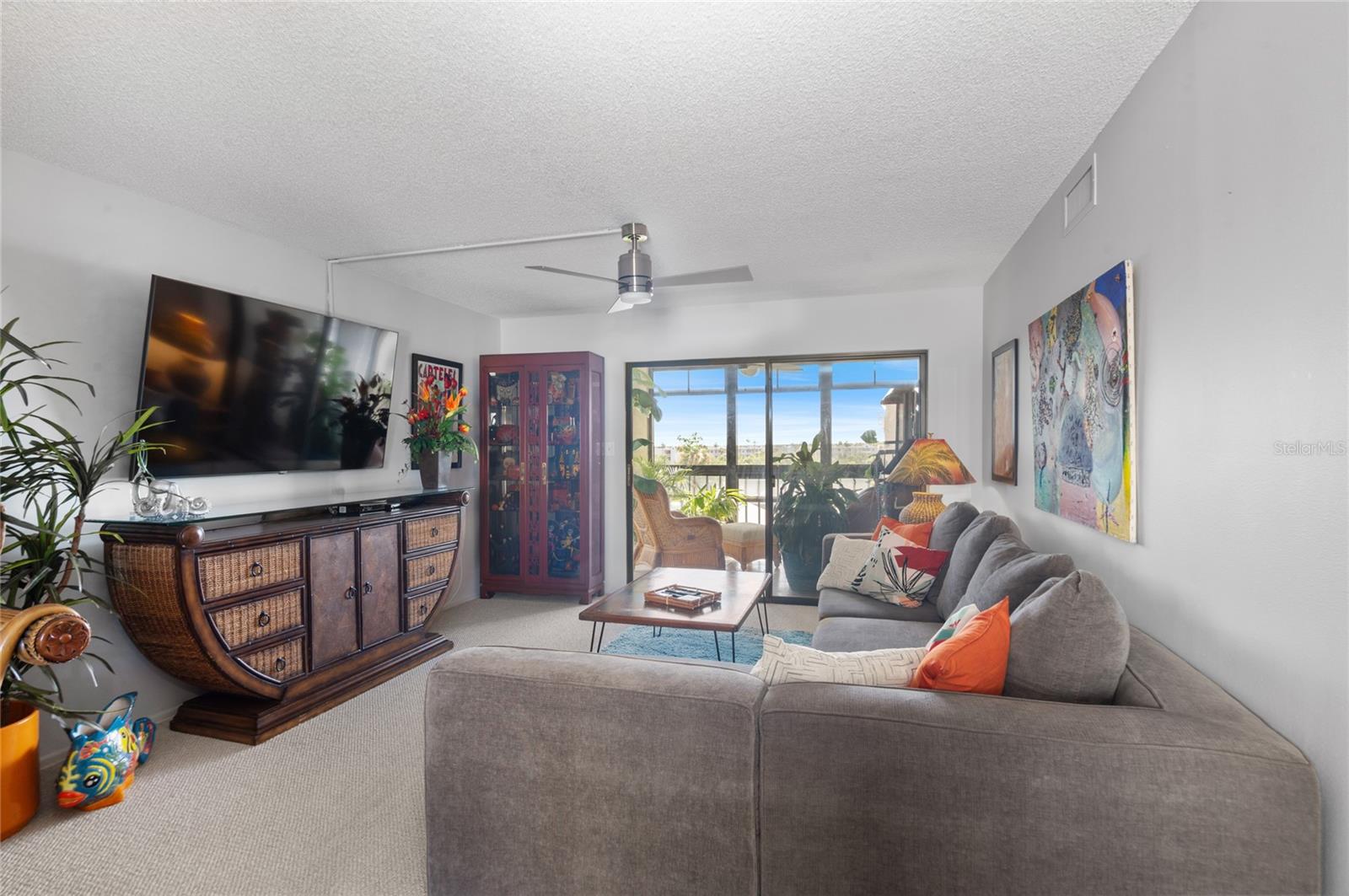 Listing photo id 2 for 9860 62nd Terrace N 1047