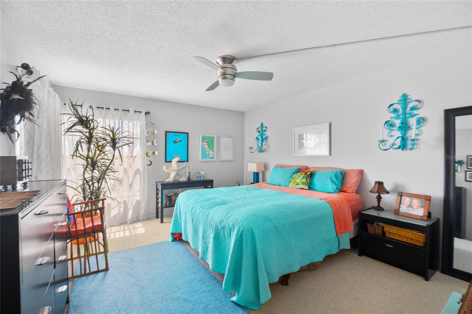 Listing photo id 3 for 9860 62nd Terrace N 1047