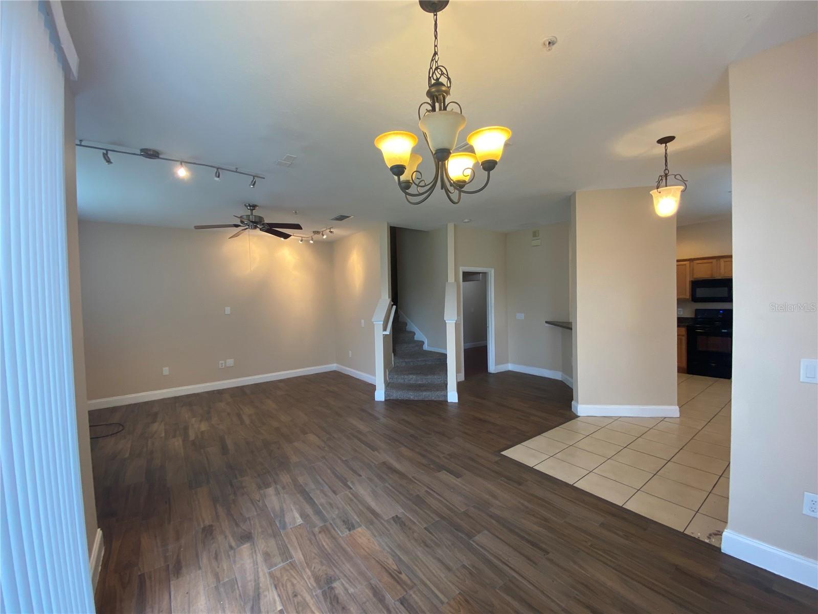 Image 3 of 27 For 6660 Goldenrod Road B