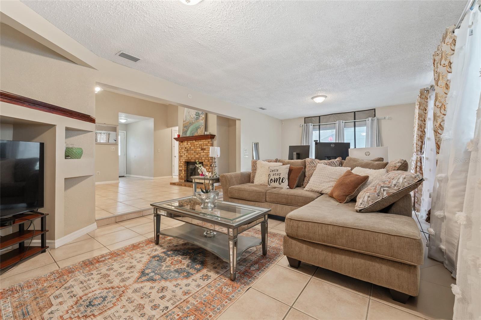 Image 10 of 20 For 2753 Beckwith Street