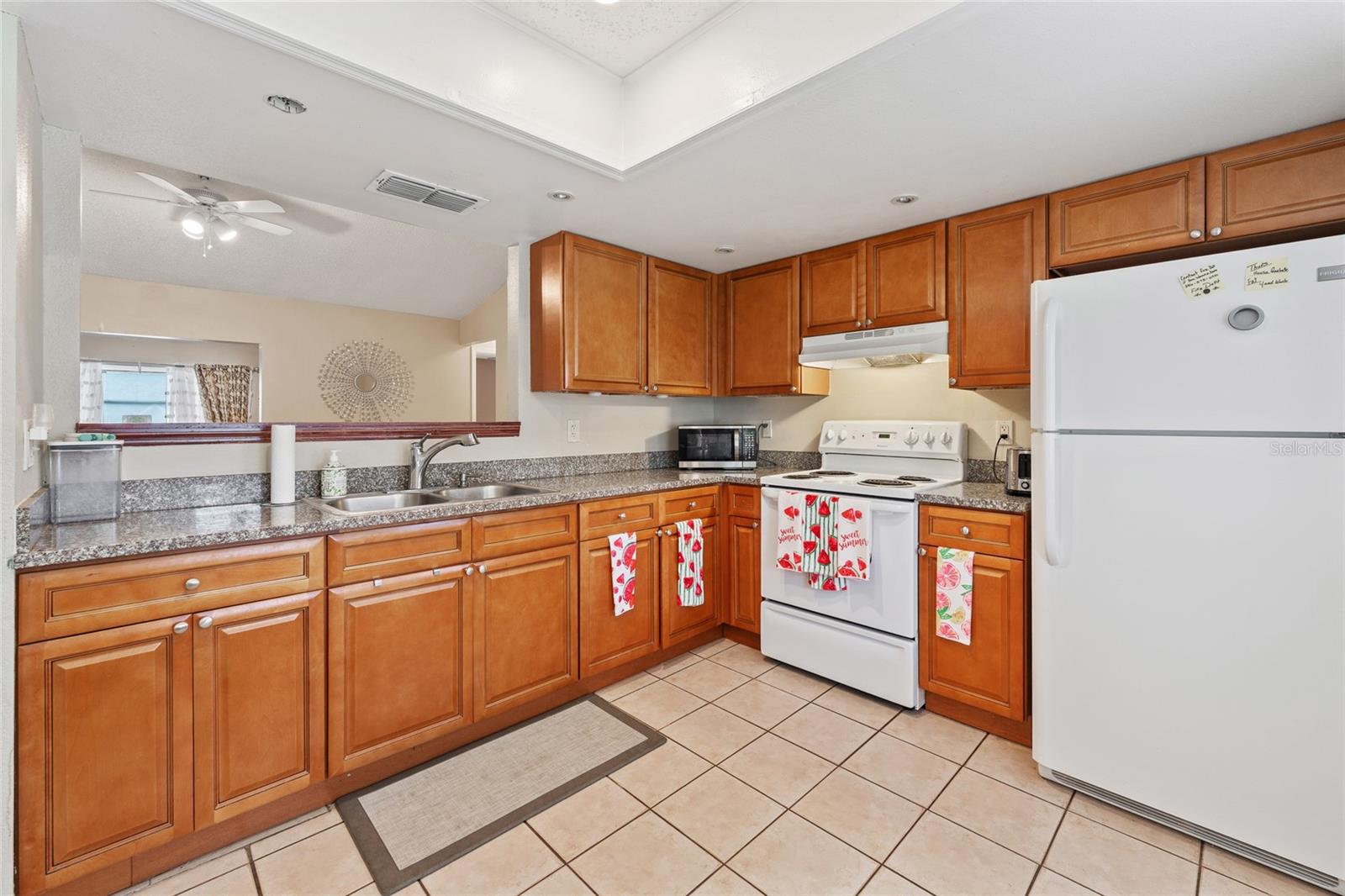 Image 6 of 20 For 2753 Beckwith Street