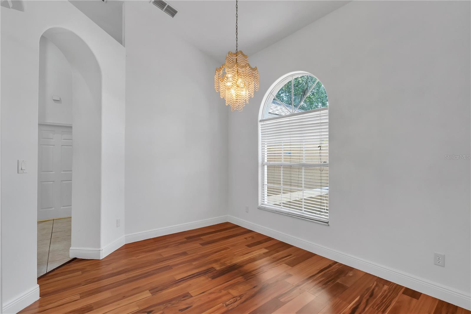Image 6 of 58 For 12713 Pine Arbor Drive