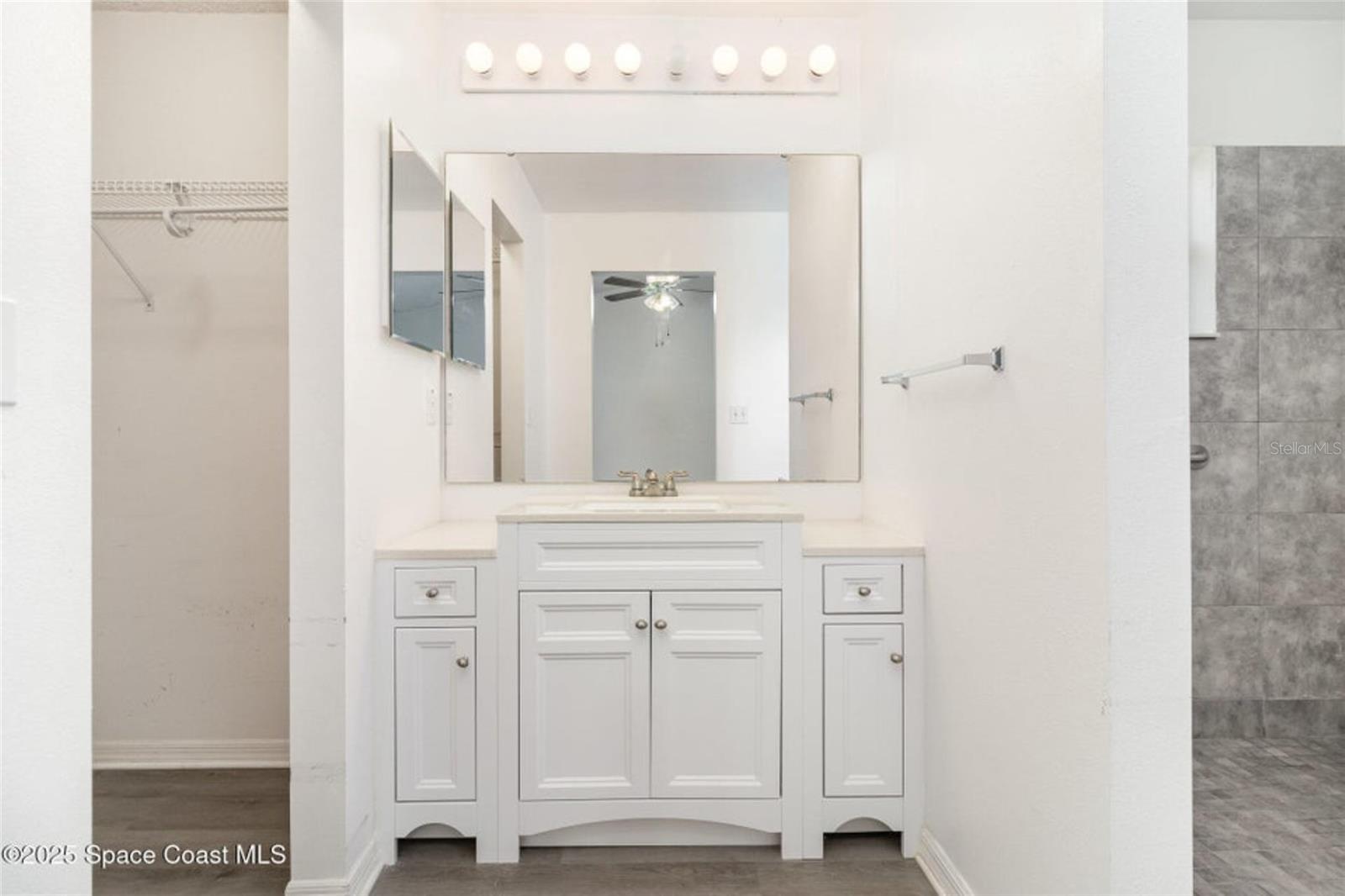 Image 14 of 26 For 6856 Buxton Avenue