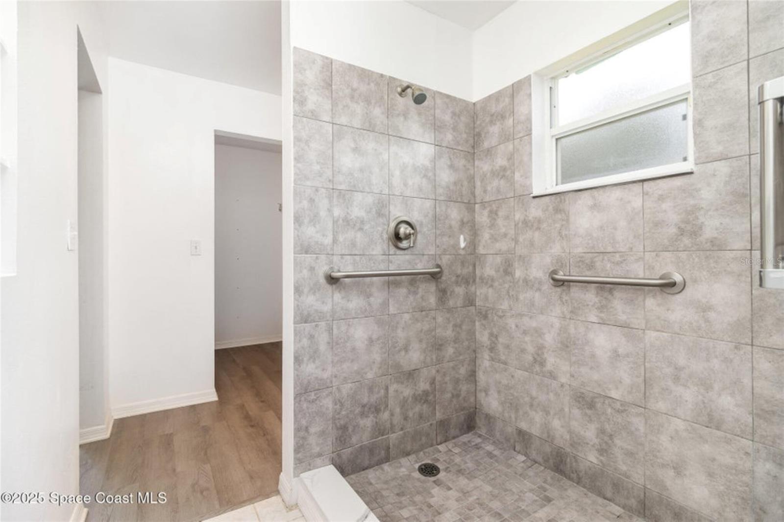 Image 16 of 26 For 6856 Buxton Avenue