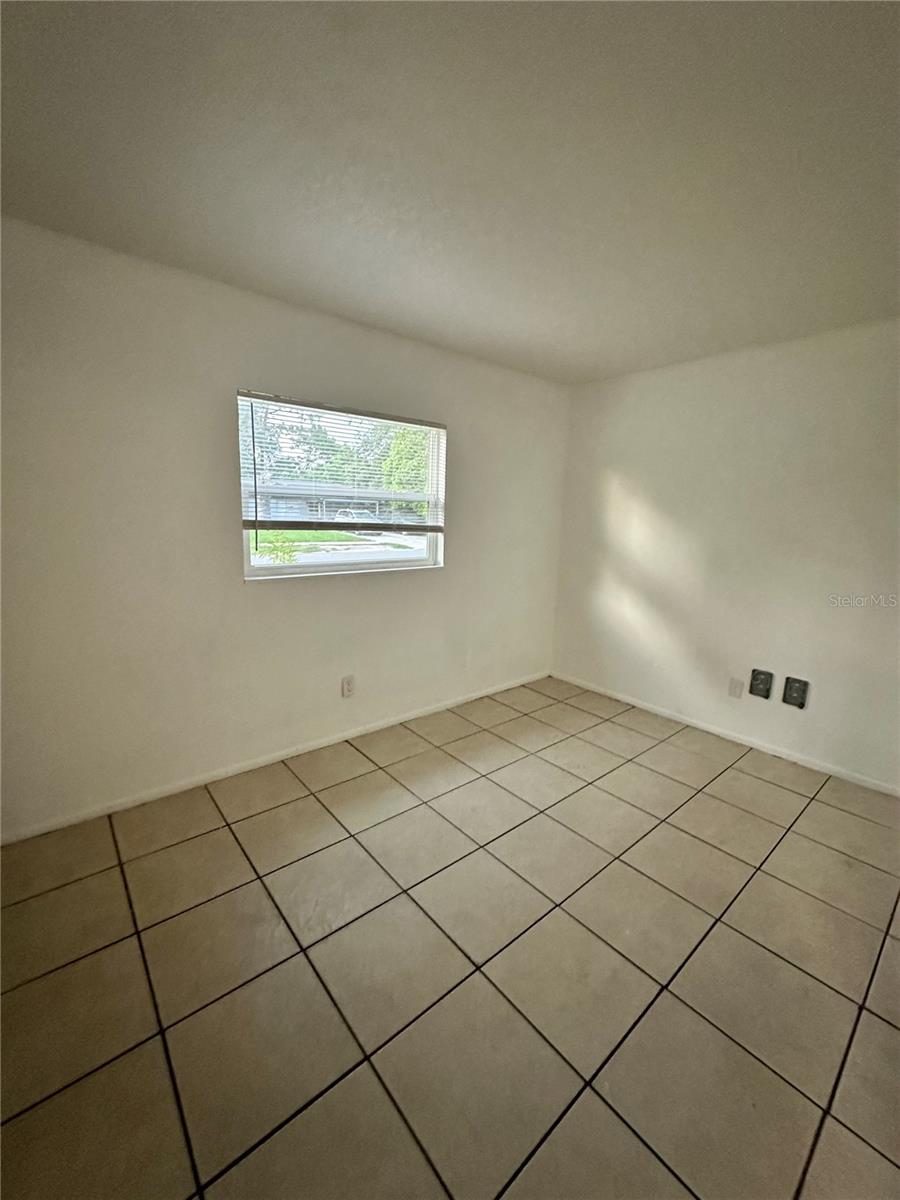 Image 11 of 12 For 1918 Selleen Drive