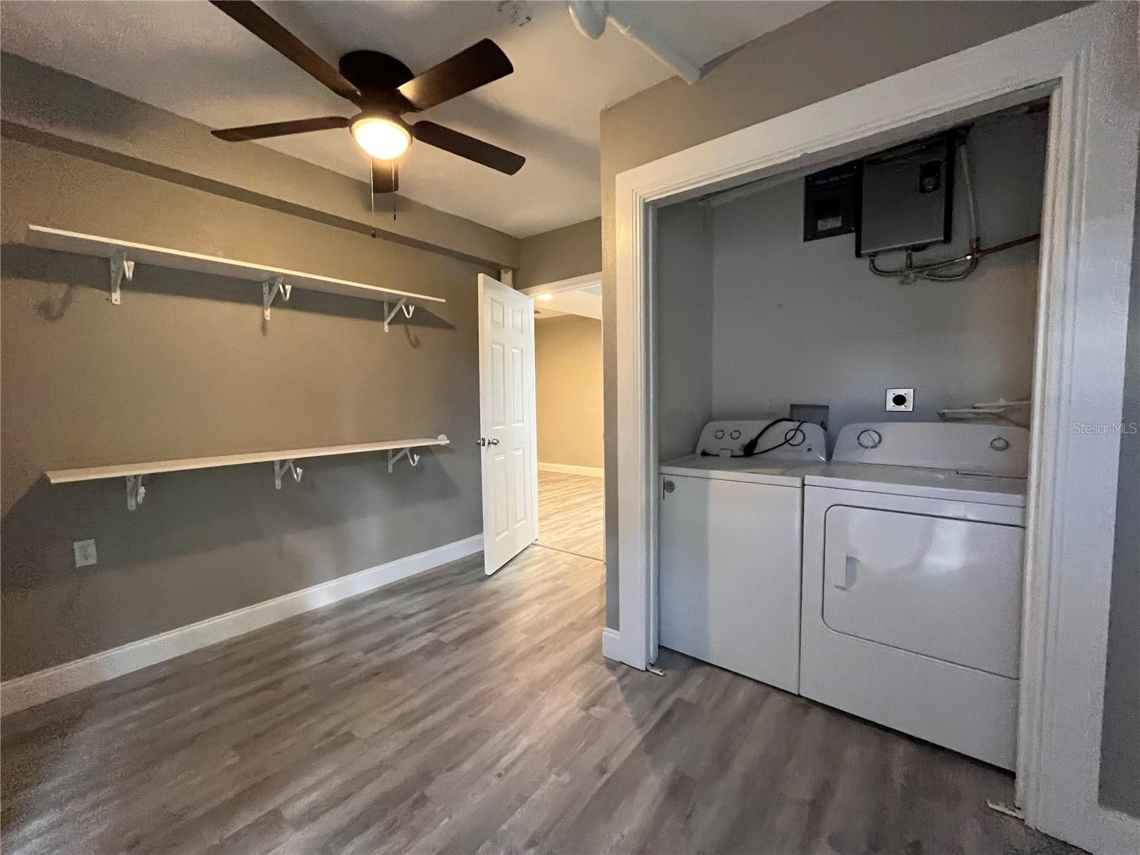Image 3 of 10 For 2307 Formosa Avenue B