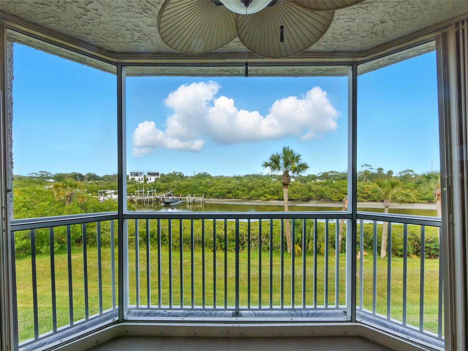 Image 24 of 48 For 426 Bouchelle Drive 202