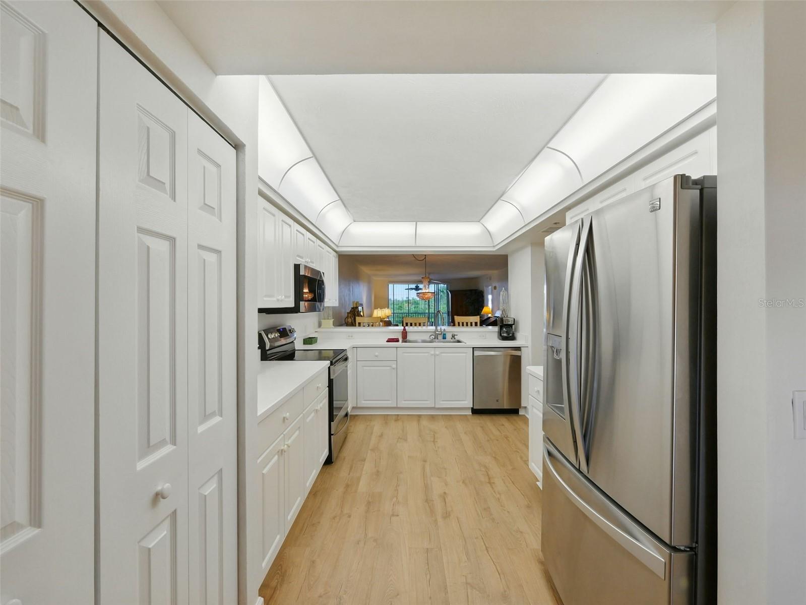 Image 7 of 48 For 426 Bouchelle Drive 202
